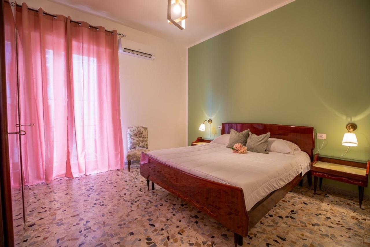 Siviglia 38 Lägenhet Olbia Exteriör bild